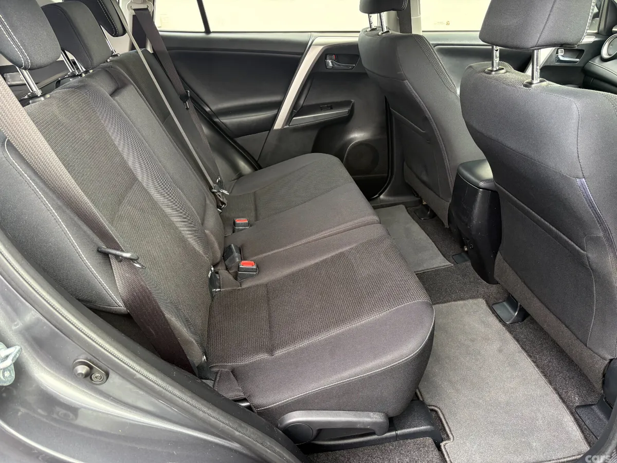 Toyota RAV4 SUV, Diesel, 2016, Grey