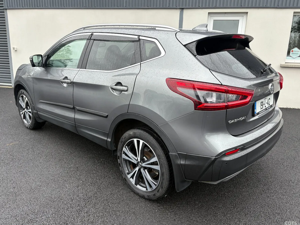 Nissan Qashqai MPV, Petrol, 2019, Grey