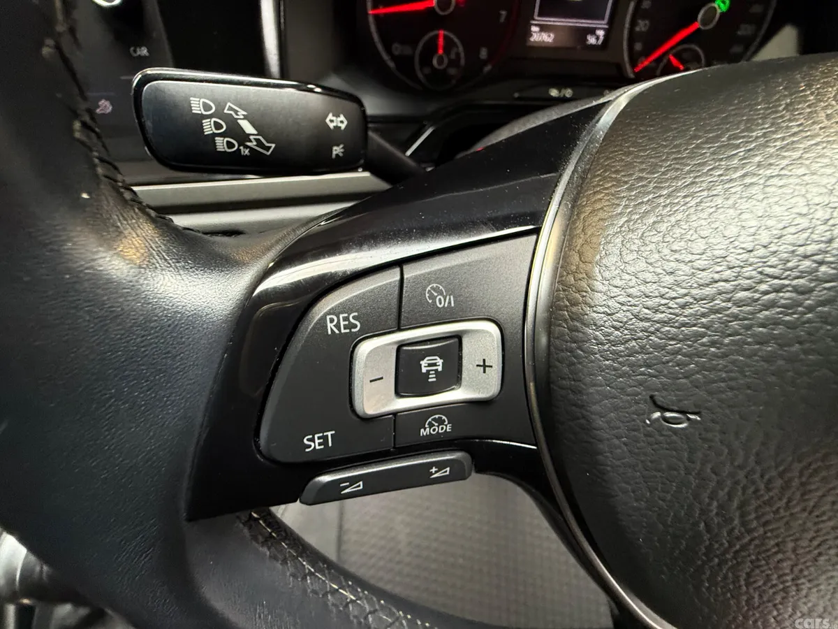 Volkswagen Polo Hatchback, Petrol, 2020, Red