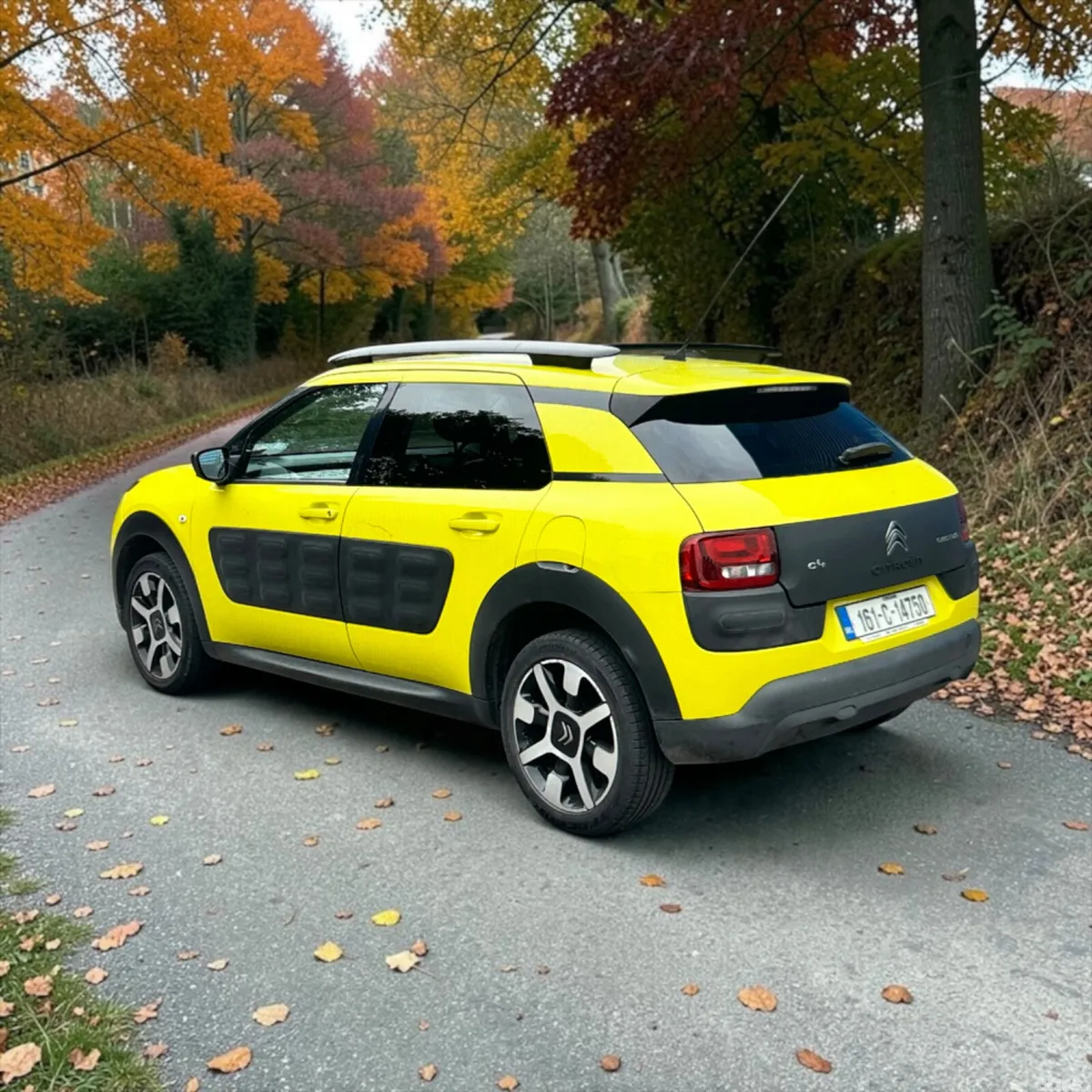 Citroen C4 Cactus Hatchback, Petrol, 2016, Yellow