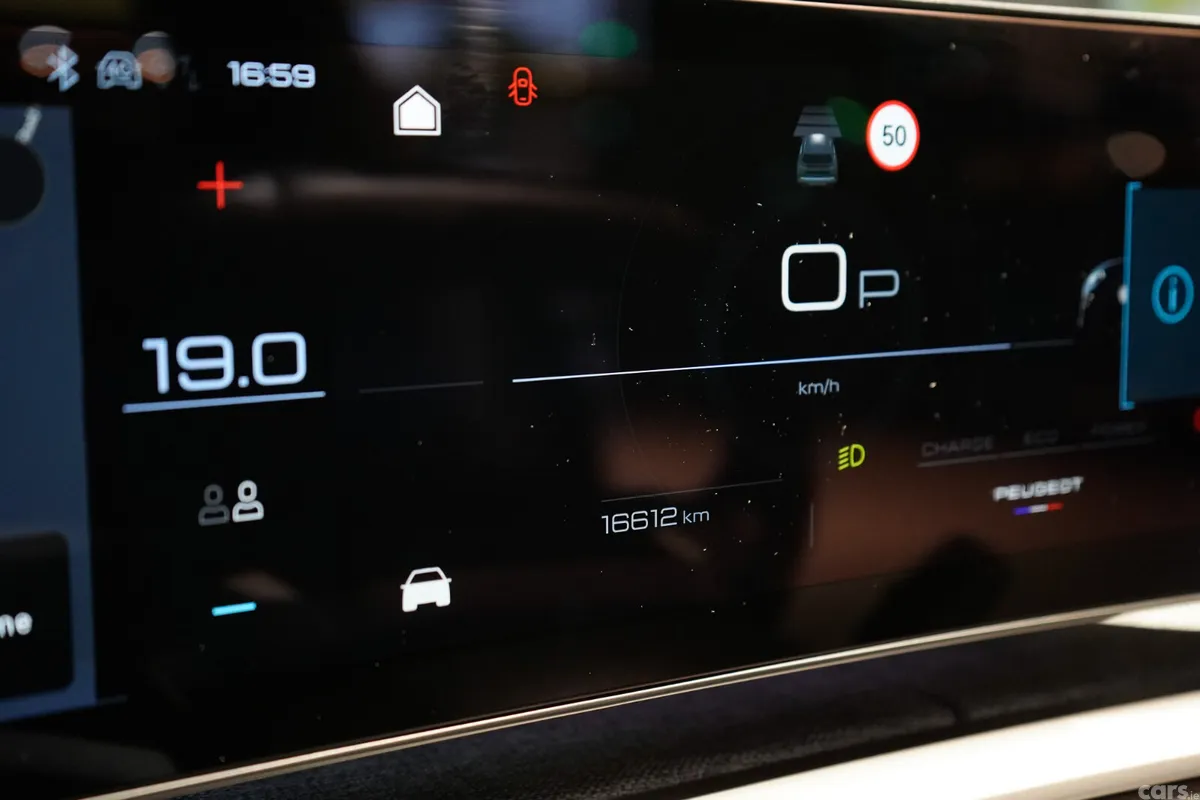 Peugeot 5008 MPV, Petrol Hybrid, 2026, Grey