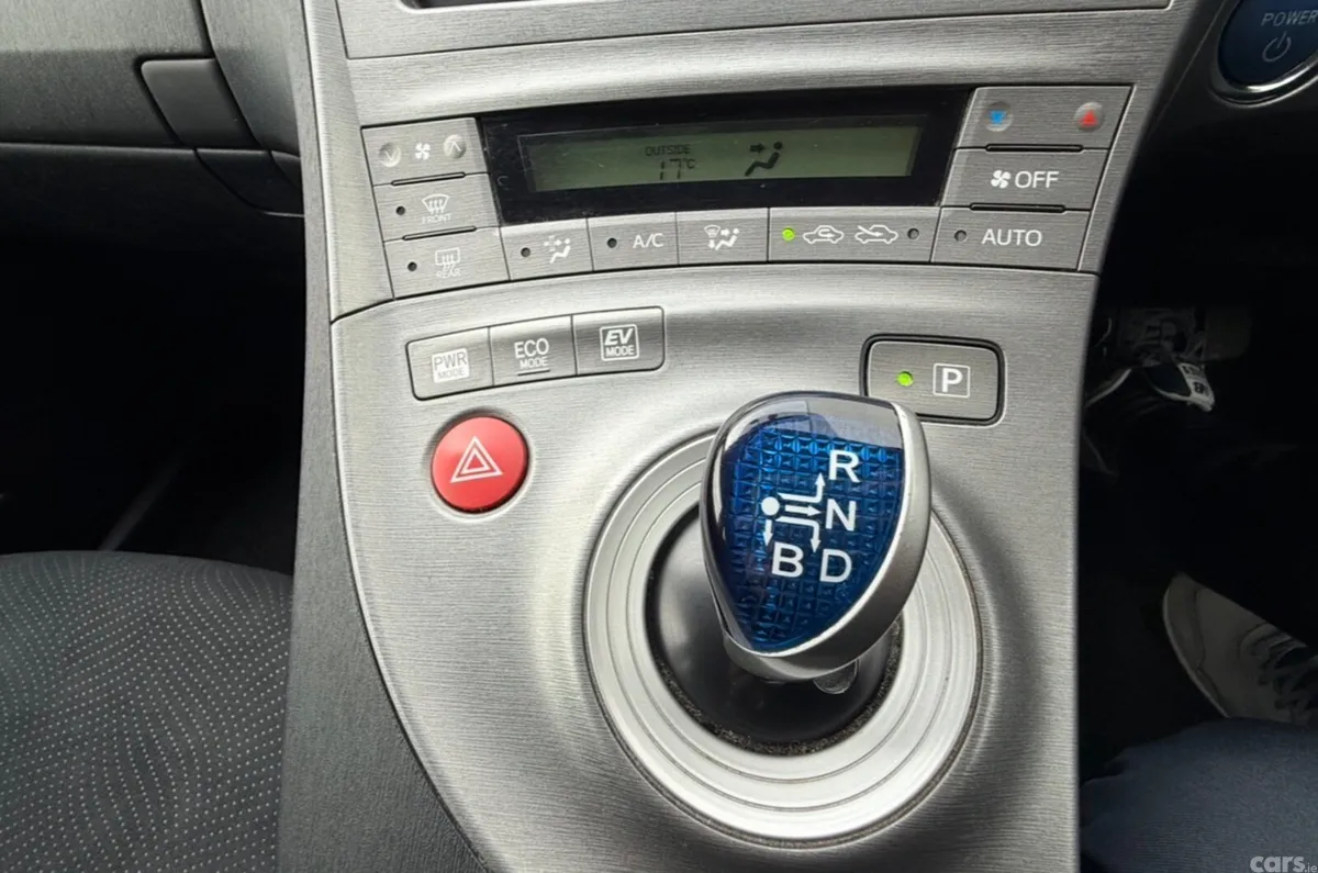 Toyota Prius Hatchback, Petrol Hybrid, 2015, Silver