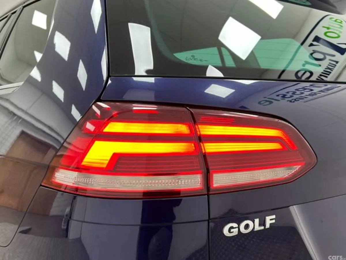 Volkswagen Golf Estate, Petrol, 2019, Blue