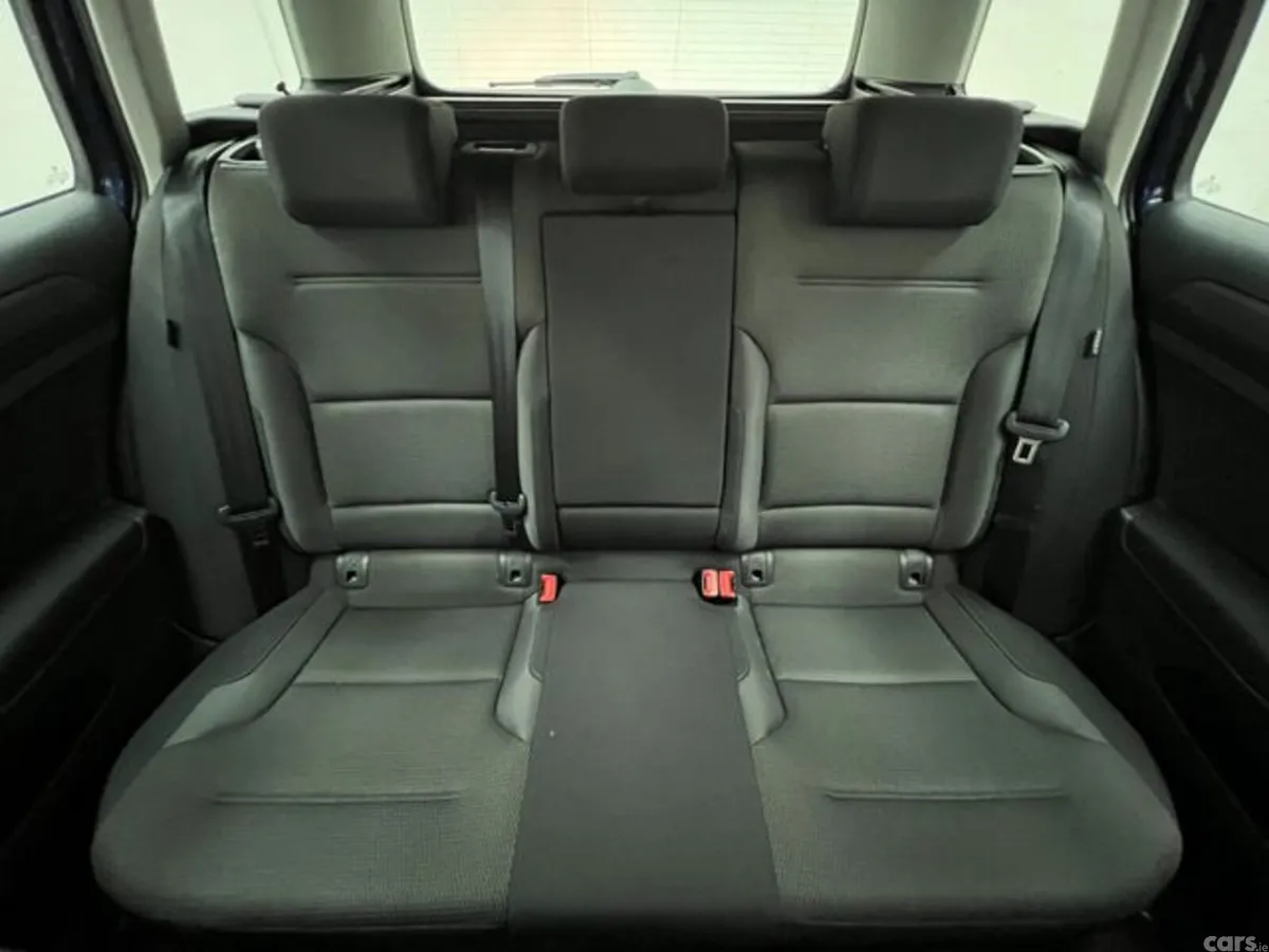 Volkswagen Golf Estate, Petrol, 2019, Blue
