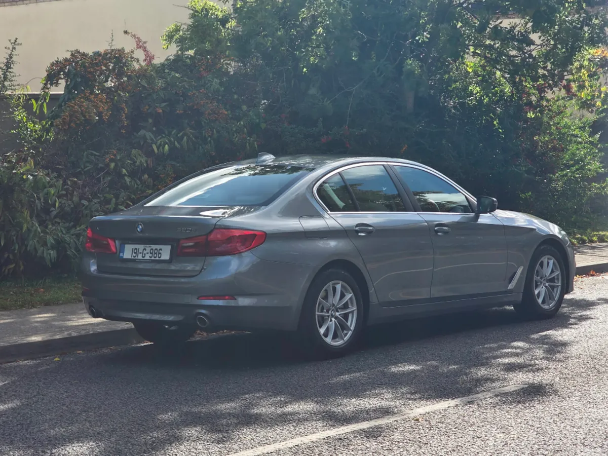 BMW 5-Series Saloon, Diesel, 2019, Grey