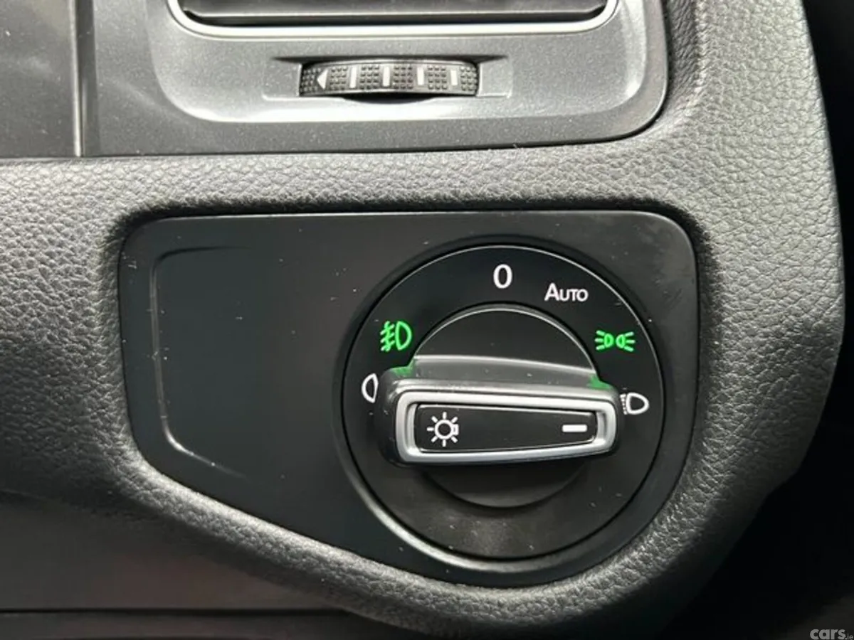 Volkswagen Golf Estate, Petrol, 2019, Blue