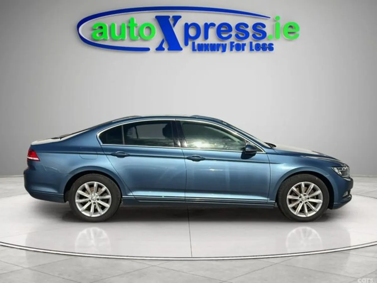 Volkswagen Passat Saloon, Diesel, 2017, Blue