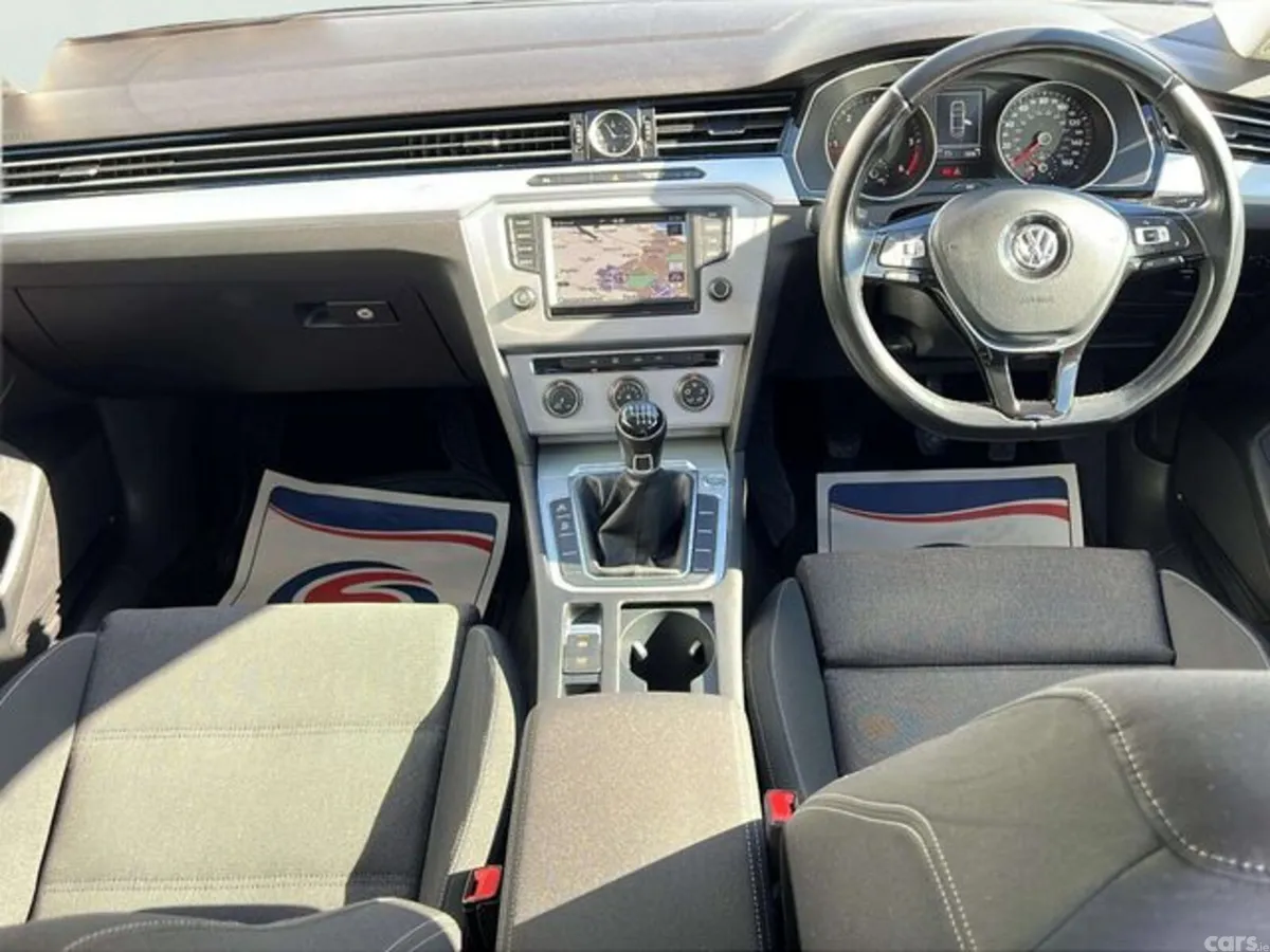 Volkswagen Passat Saloon, Diesel, 2017, Blue