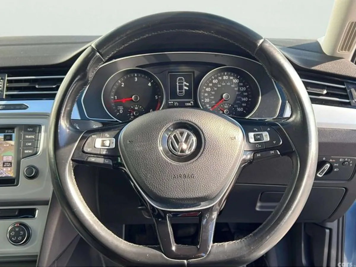 Volkswagen Passat Saloon, Diesel, 2017, Blue