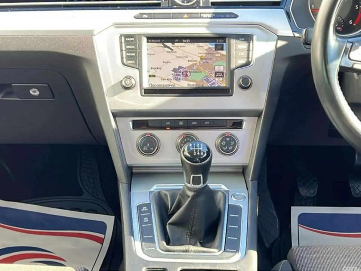 Volkswagen Passat Saloon, Diesel, 2017, Blue