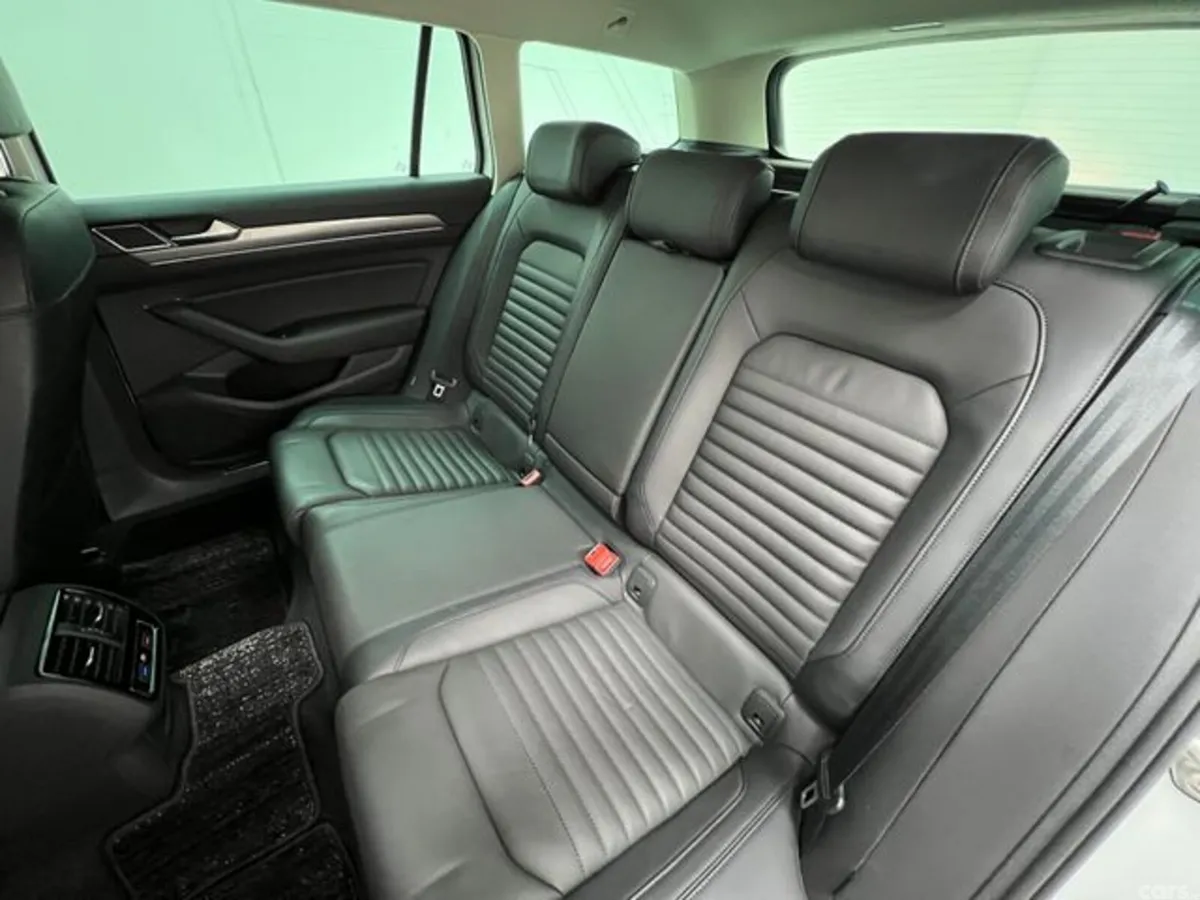 Volkswagen Passat Estate, Diesel, 2020, White