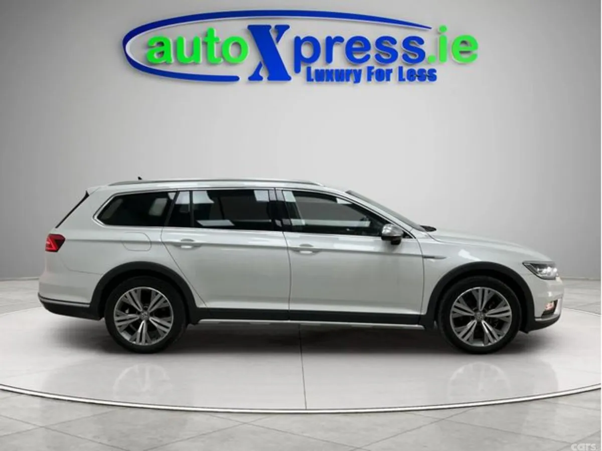 Volkswagen Passat Estate, Diesel, 2020, White