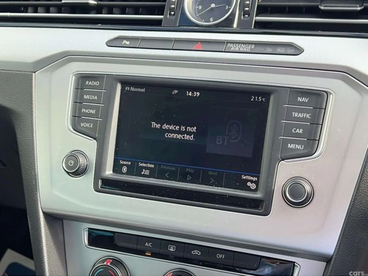 Volkswagen Passat Saloon, Diesel, 2017, Blue