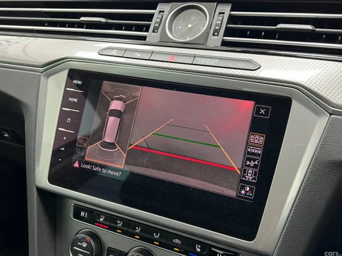 Volkswagen Passat Estate, Diesel, 2020, White