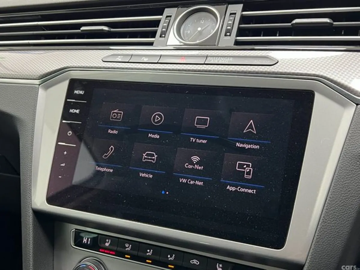 Volkswagen Passat Estate, Diesel, 2020, White