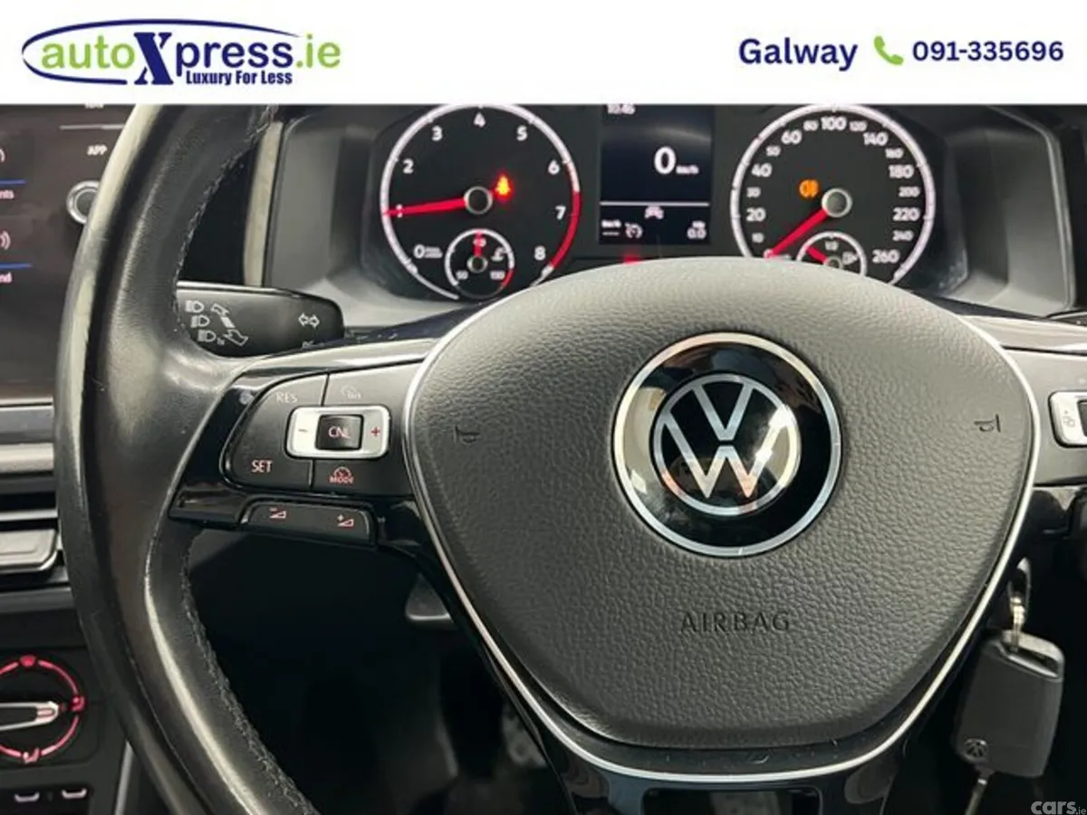 Volkswagen Polo Hatchback, Petrol, 2021, Blue