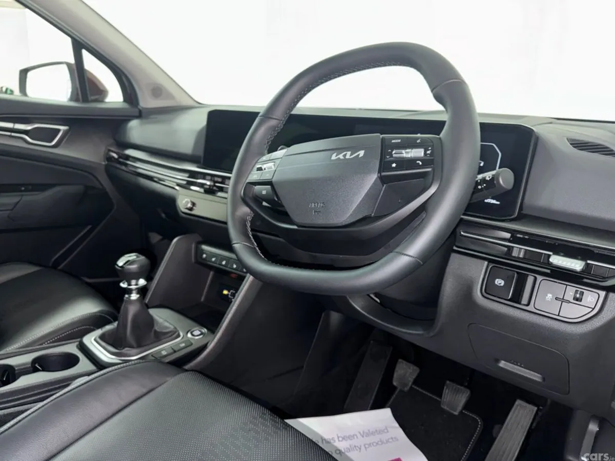 Kia Sportage MPV, Diesel Hybrid, 2026, Red