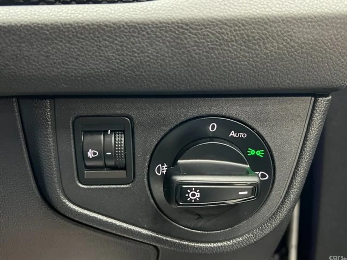 Volkswagen Polo Hatchback, Petrol, 2023, Blue