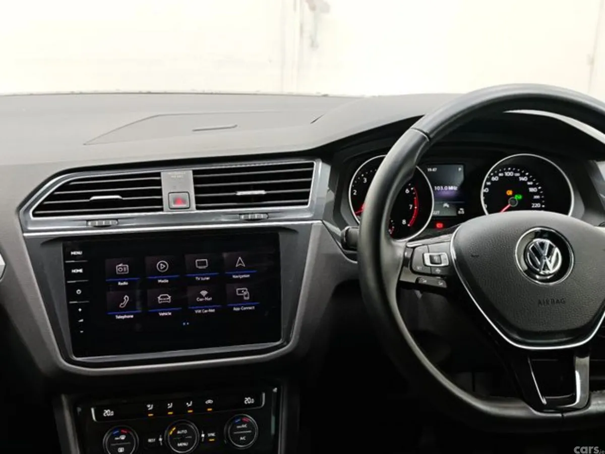 Volkswagen Tiguan SUV, Petrol, 2020, Black