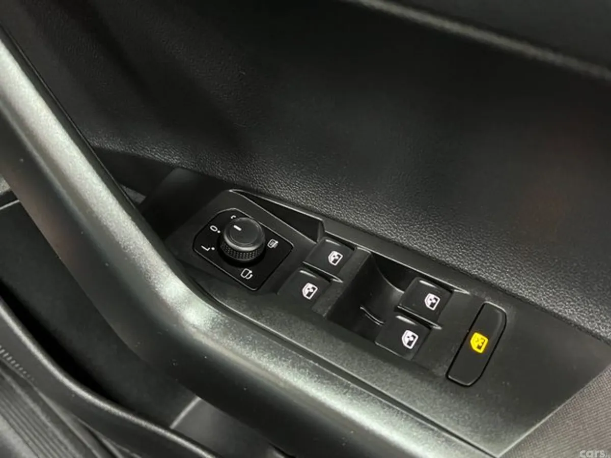 Volkswagen Polo Hatchback, Petrol, 2023, Blue