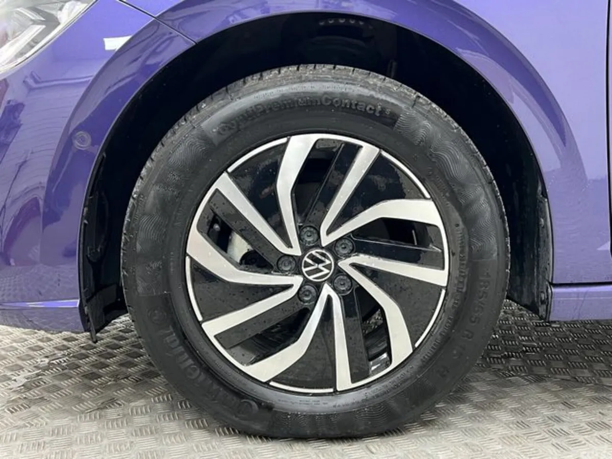 Volkswagen Polo Hatchback, Petrol, 2023, Blue
