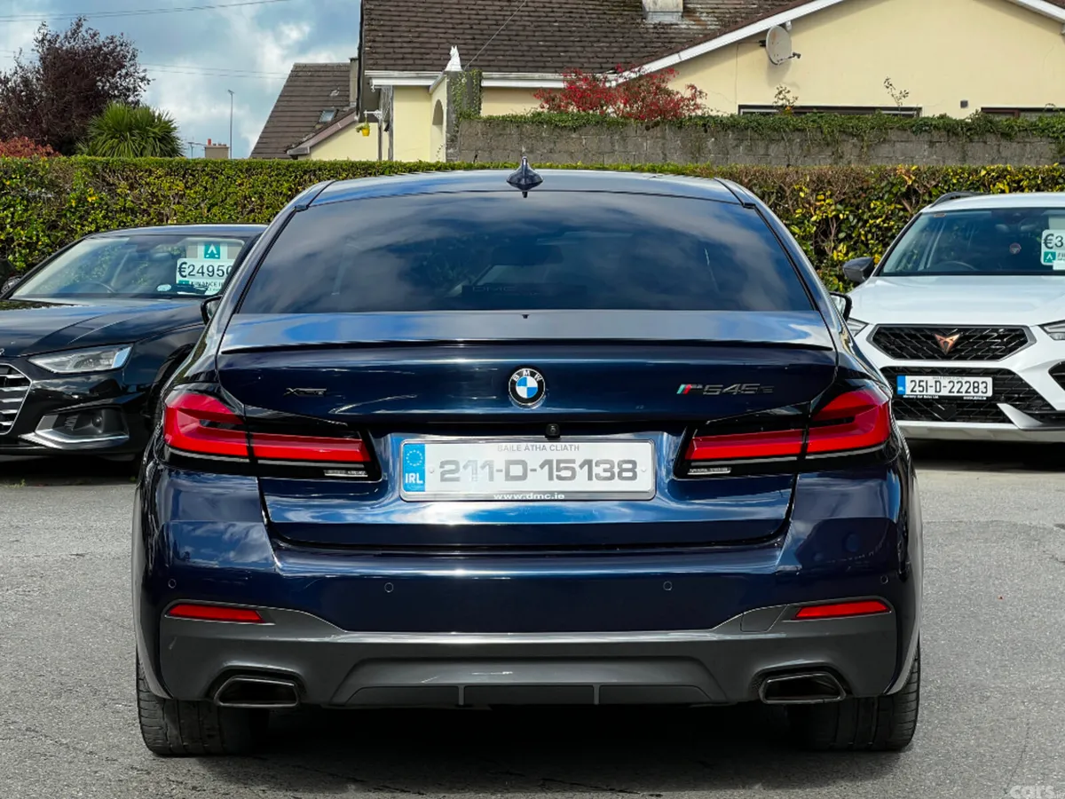 BMW 5-Series Saloon, Petrol Plug-in Hybrid, 2021, Blue