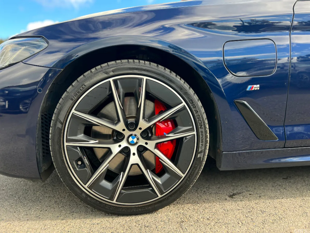 BMW 5-Series Saloon, Petrol Plug-in Hybrid, 2021, Blue