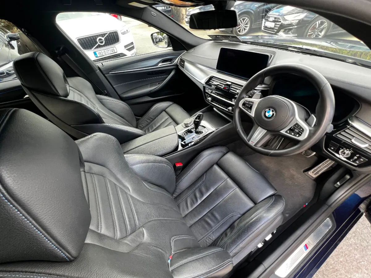 BMW 5-Series Saloon, Petrol Plug-in Hybrid, 2021, Blue