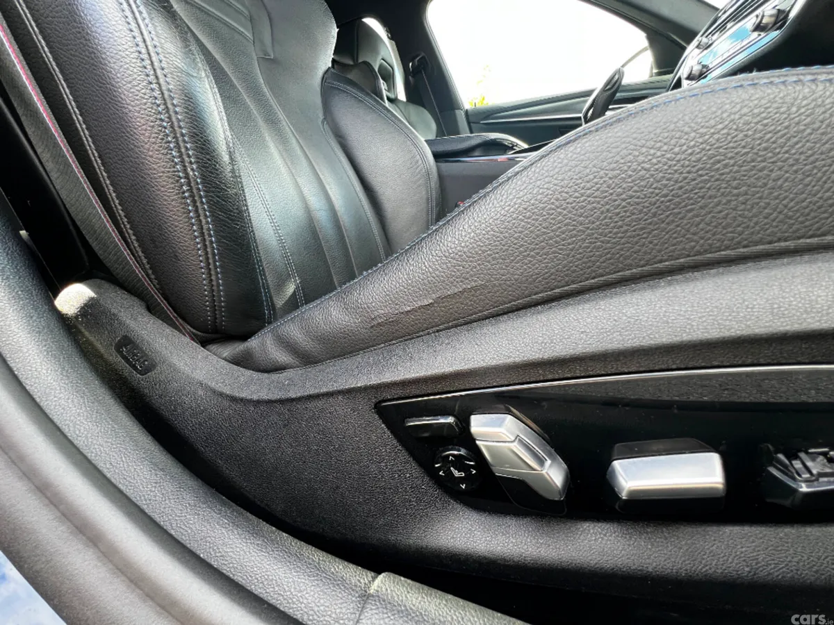 BMW 5-Series Saloon, Petrol Plug-in Hybrid, 2021, Blue