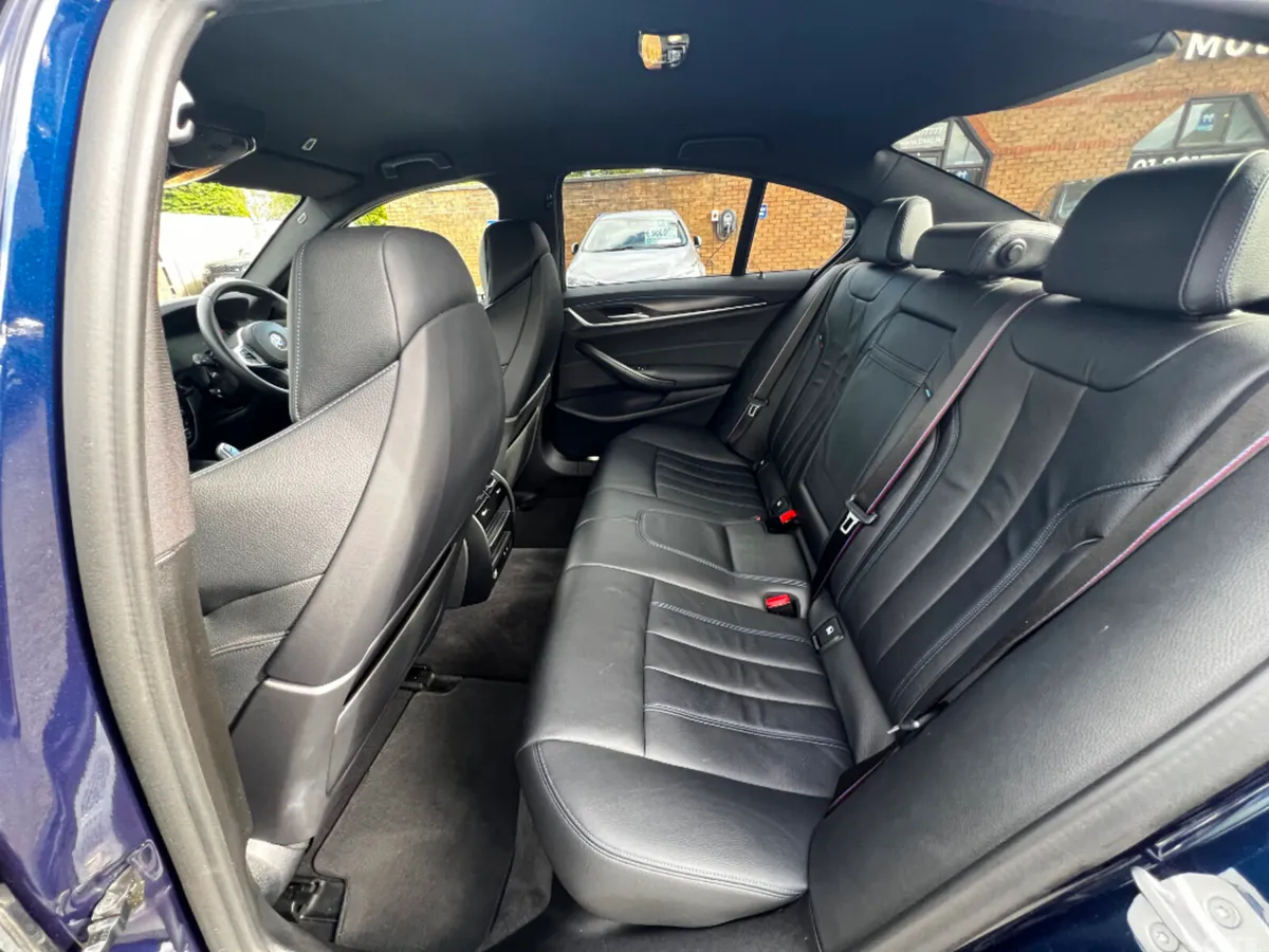 BMW 5-Series Saloon, Petrol Plug-in Hybrid, 2021, Blue