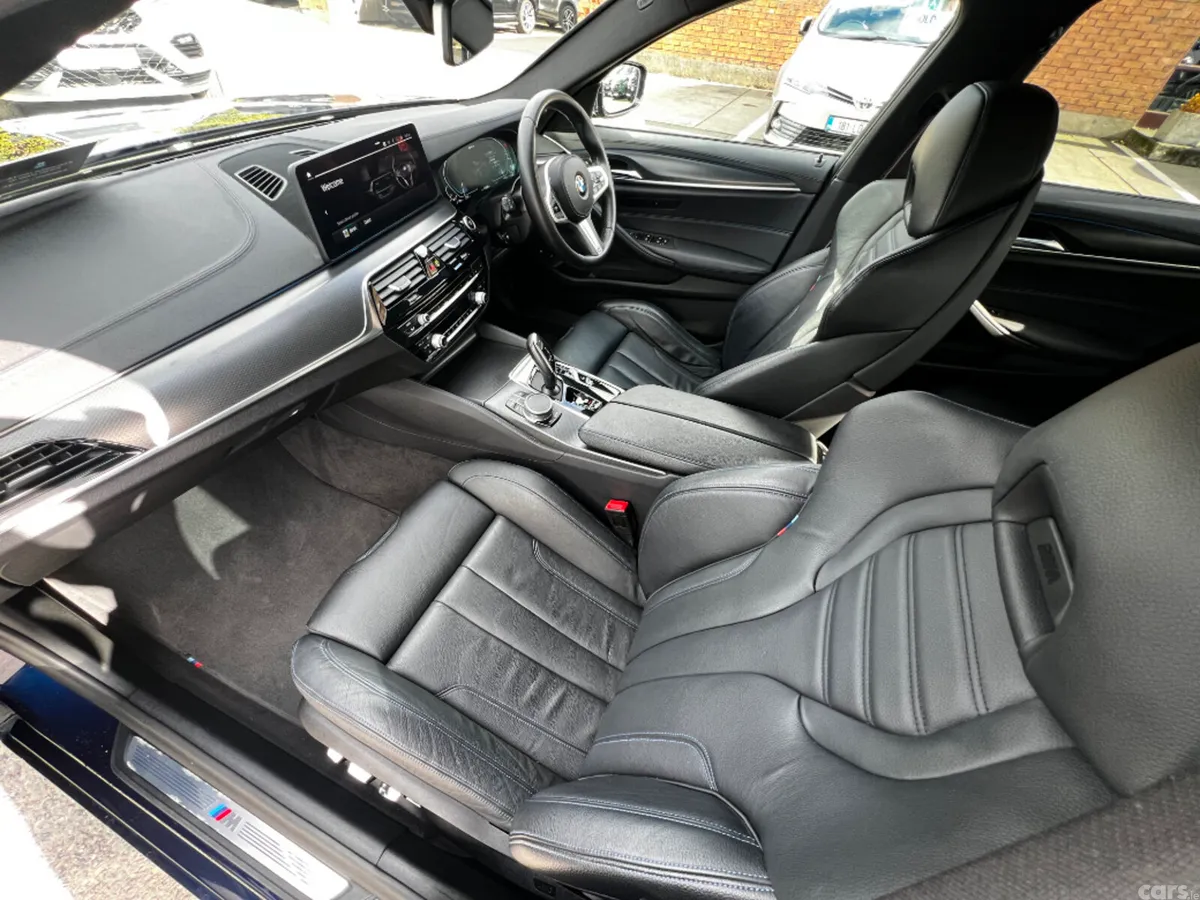 BMW 5-Series Saloon, Petrol Plug-in Hybrid, 2021, Blue