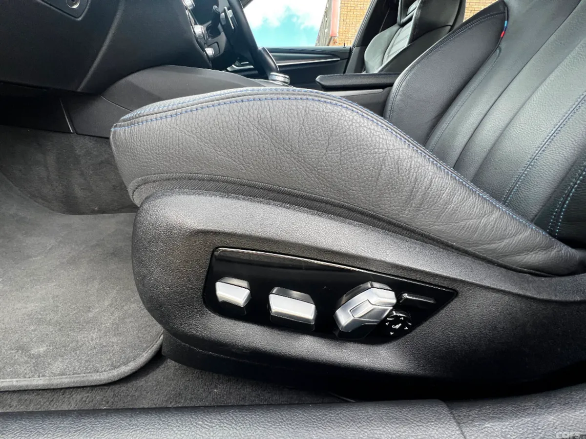BMW 5-Series Saloon, Petrol Plug-in Hybrid, 2021, Blue