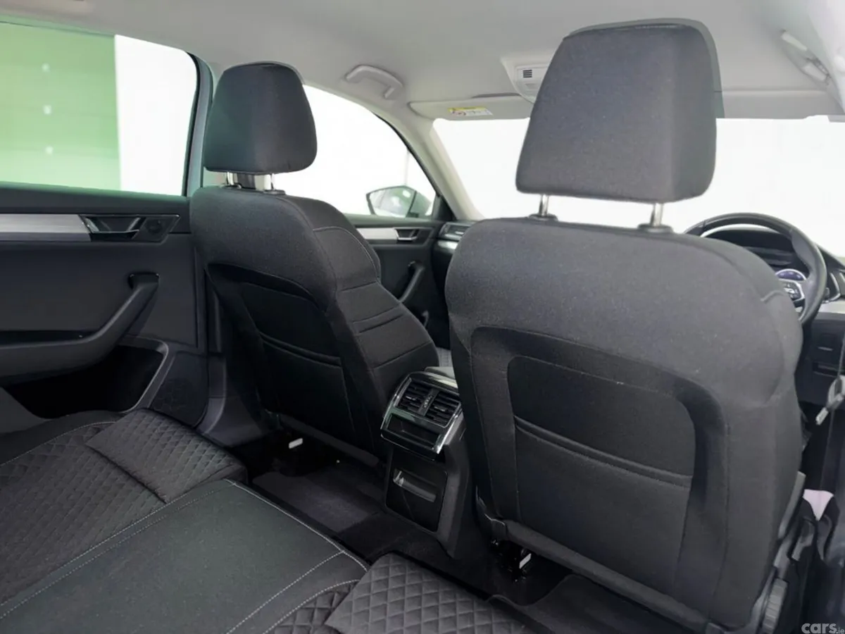 Skoda Superb Saloon, Diesel, 2023, Grey