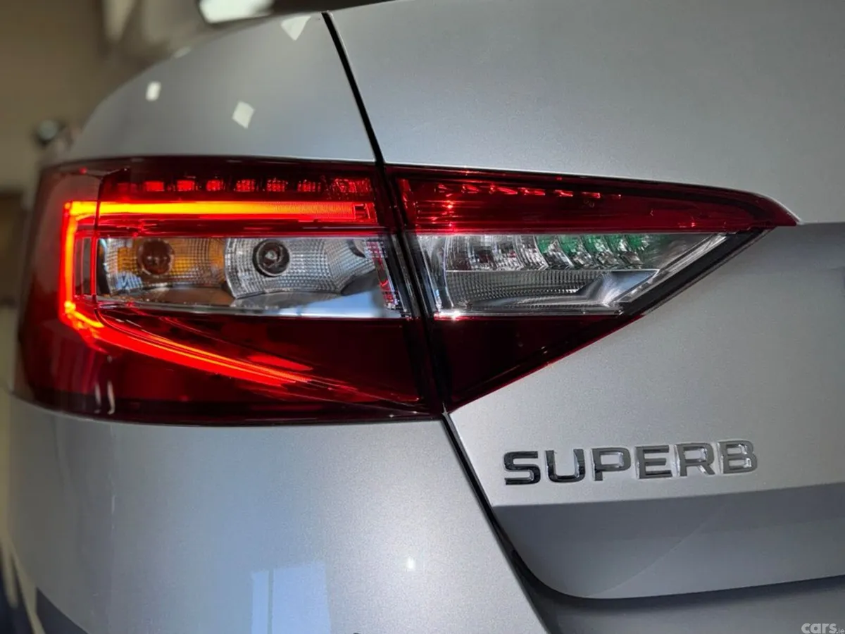 Skoda Superb Saloon, Diesel, 2023, Grey