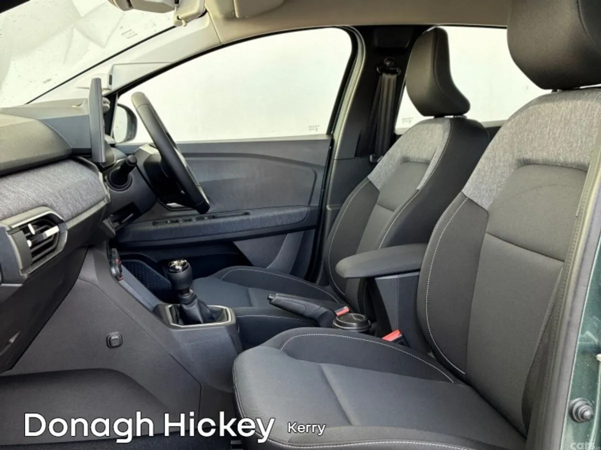 Dacia Sandero Hatchback, Petrol, 2026, Green