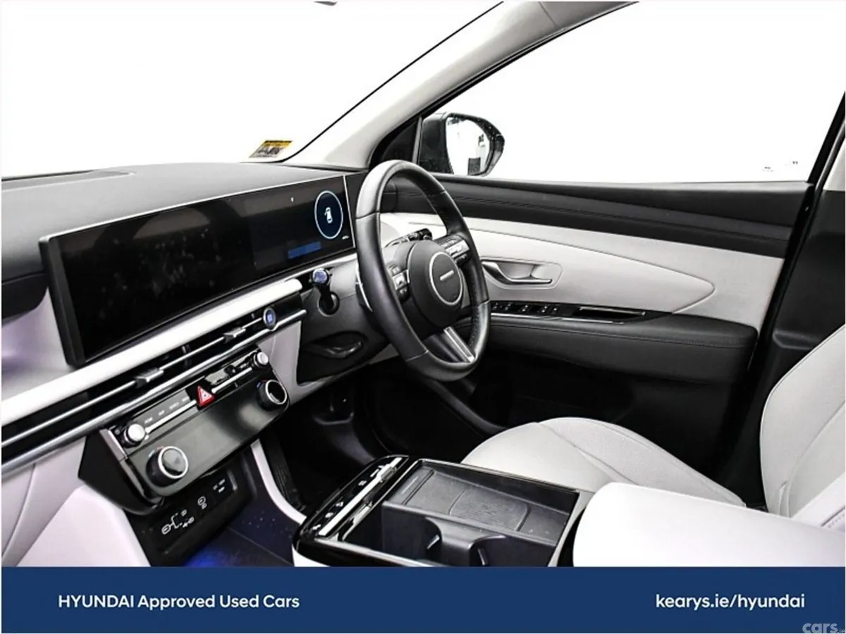 Hyundai Tucson SUV, Petrol Hybrid, 2024, Blue