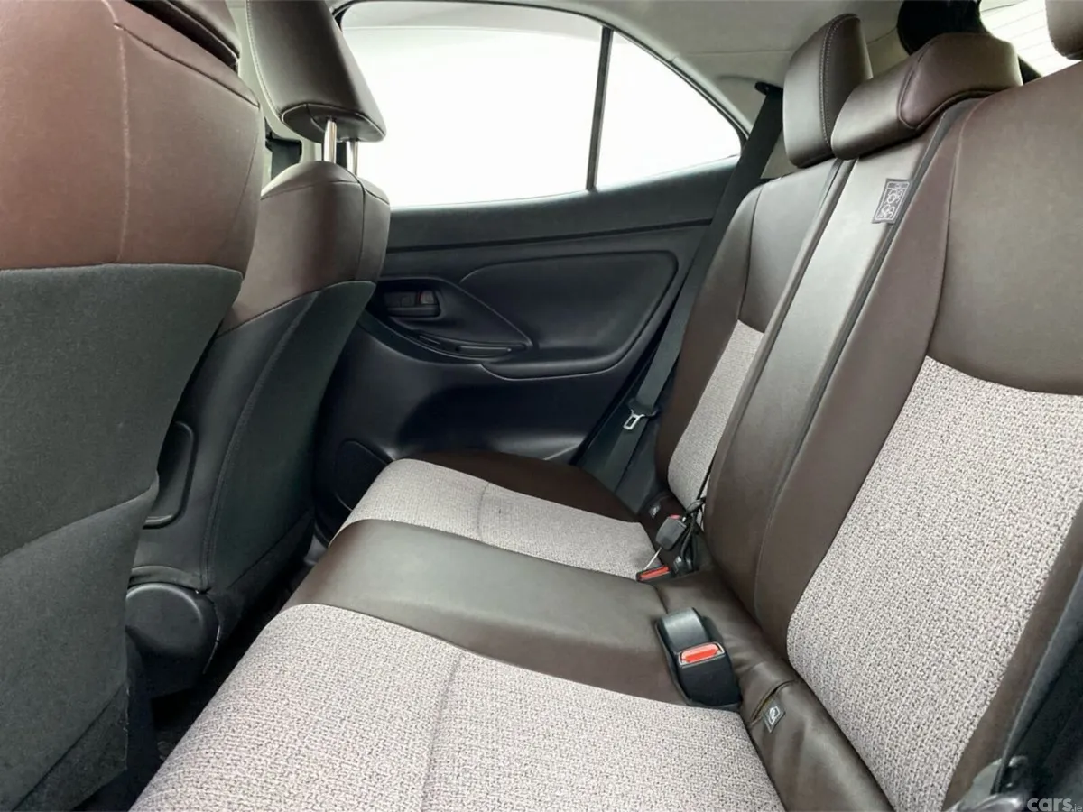 Toyota Yaris Cross SUV, Petrol Hybrid, 2022, Black