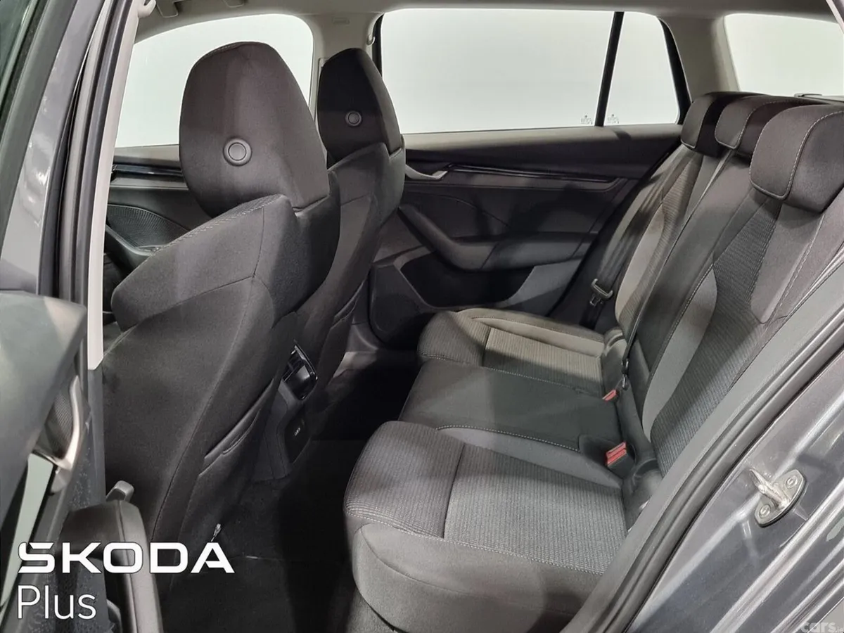 Skoda Octavia Estate, Diesel, 2026, Grey