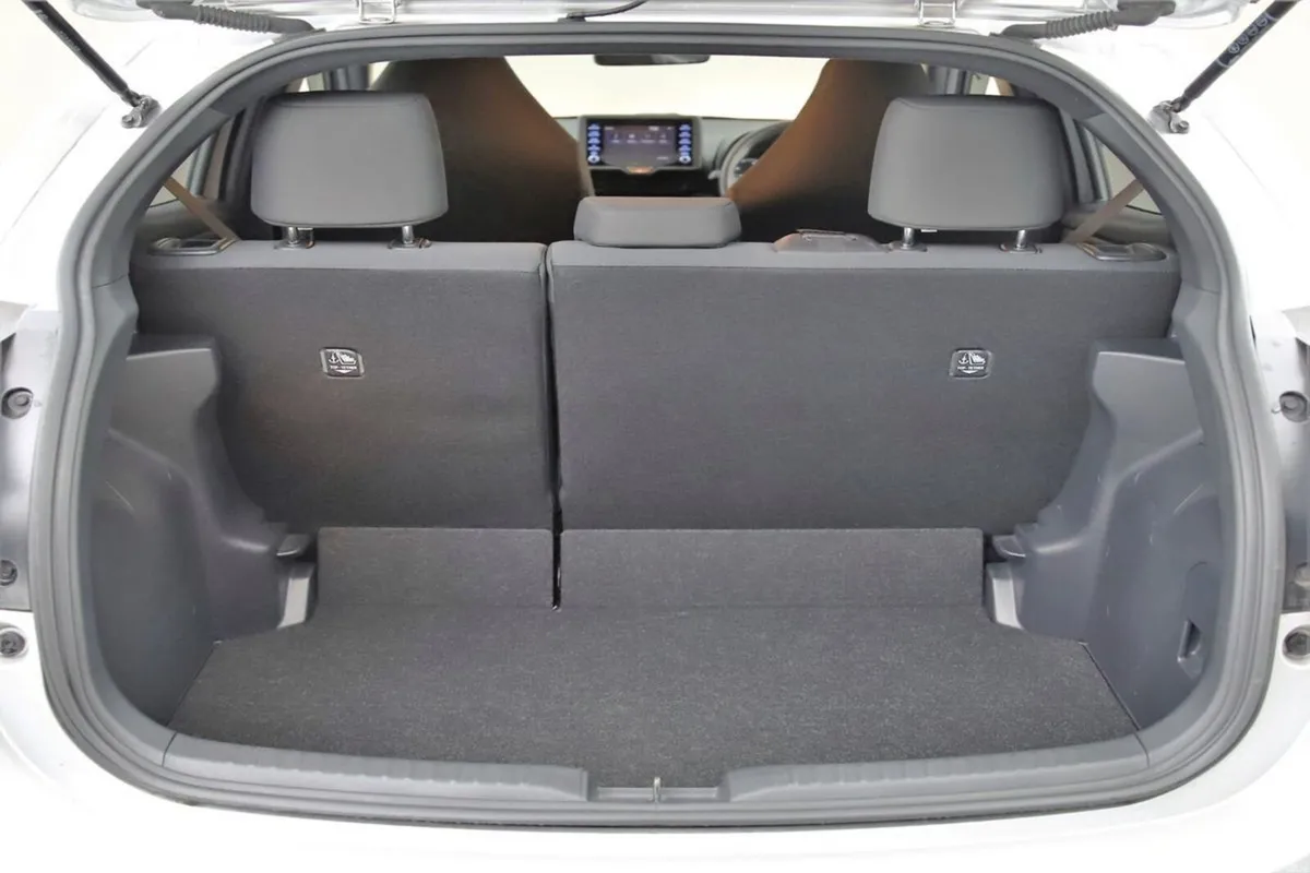 Toyota Yaris Hatchback, Petrol Hybrid, 2021, Brown