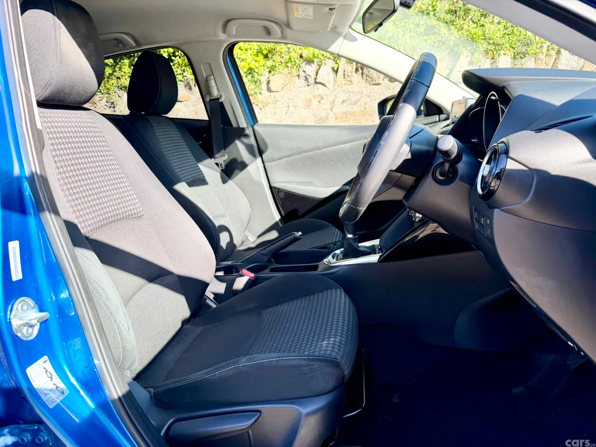 Mazda Mazda2 Hatchback, Petrol, 2017, Blue