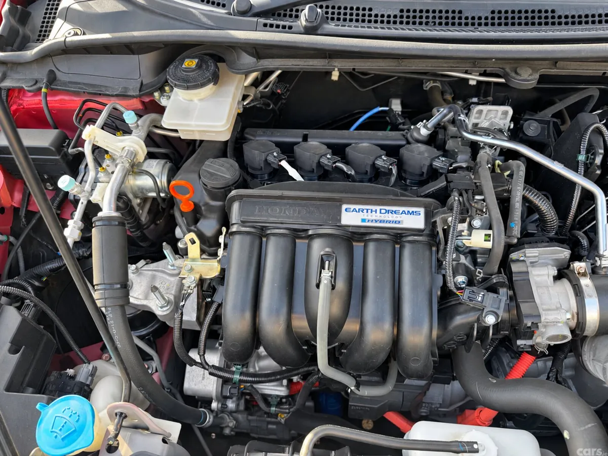 Honda Grace Saloon, Petrol Hybrid, 2019, Red