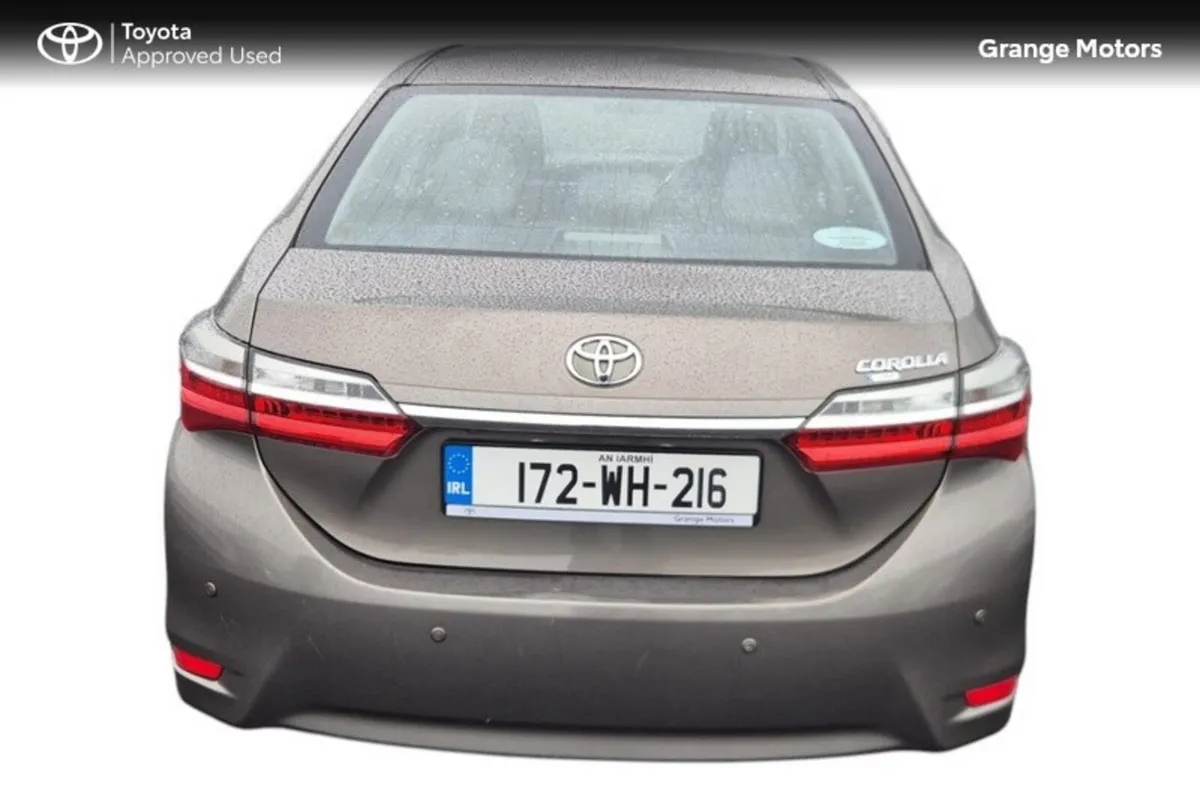 Toyota Corolla Saloon, Diesel, 2017, Grey