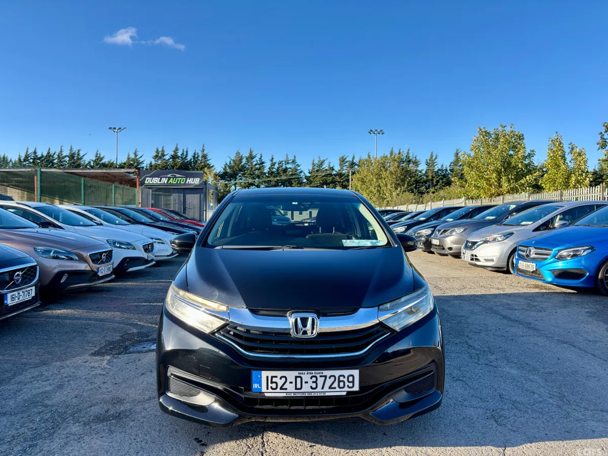 Honda Shuttle MPV, Petrol Hybrid, 2015, Black