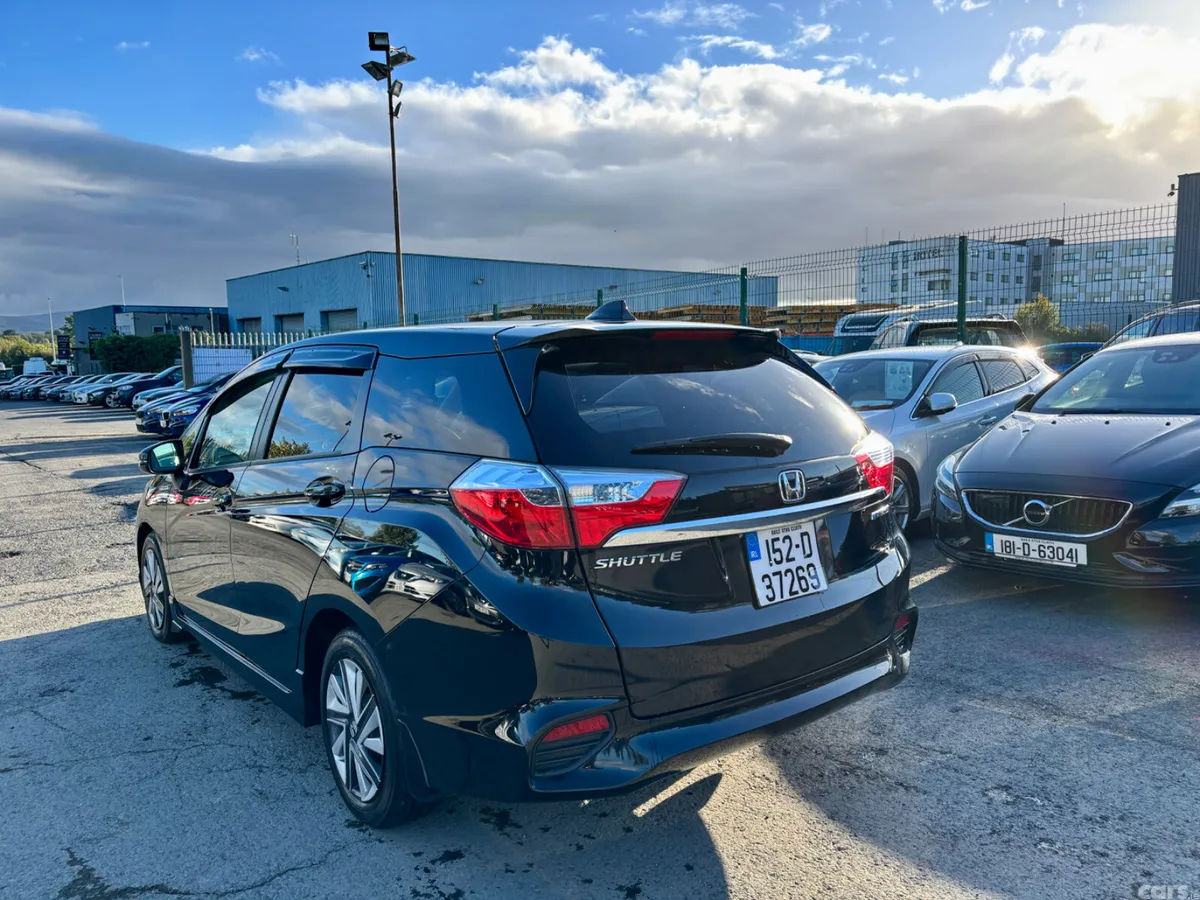 Honda Shuttle MPV, Petrol Hybrid, 2015, Black