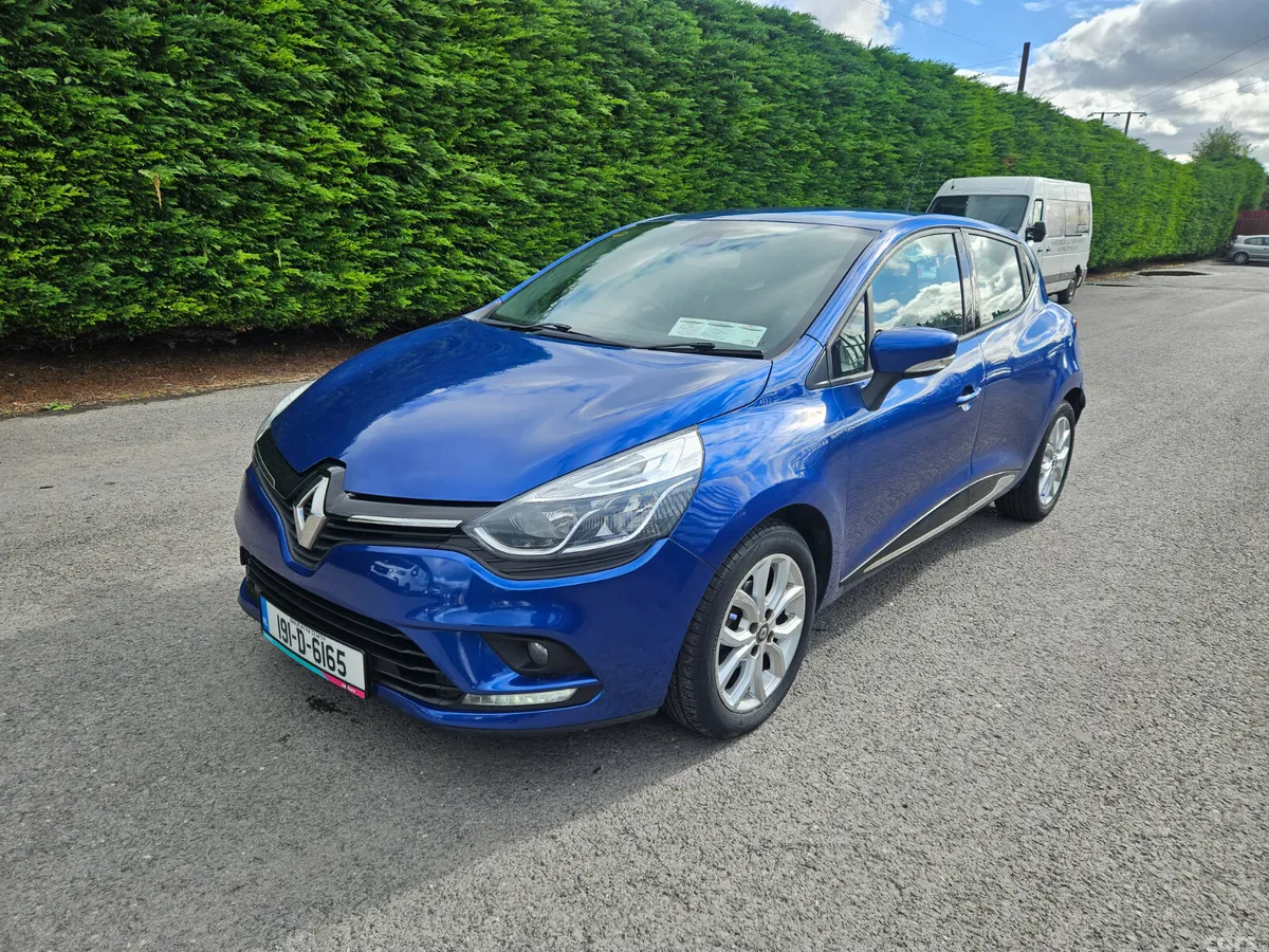 Renault Clio Hatchback, Petrol, 2019, Blue