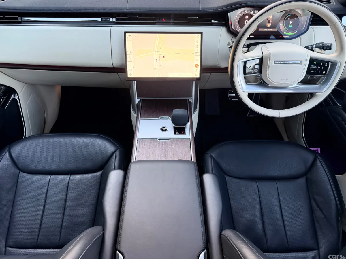 Land Rover Range Rover SUV, Petrol Plug-in Hybrid, 2025, Black