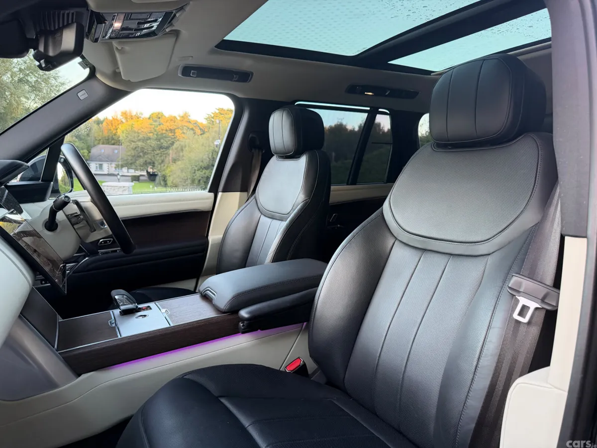 Land Rover Range Rover SUV, Petrol Plug-in Hybrid, 2025, Black