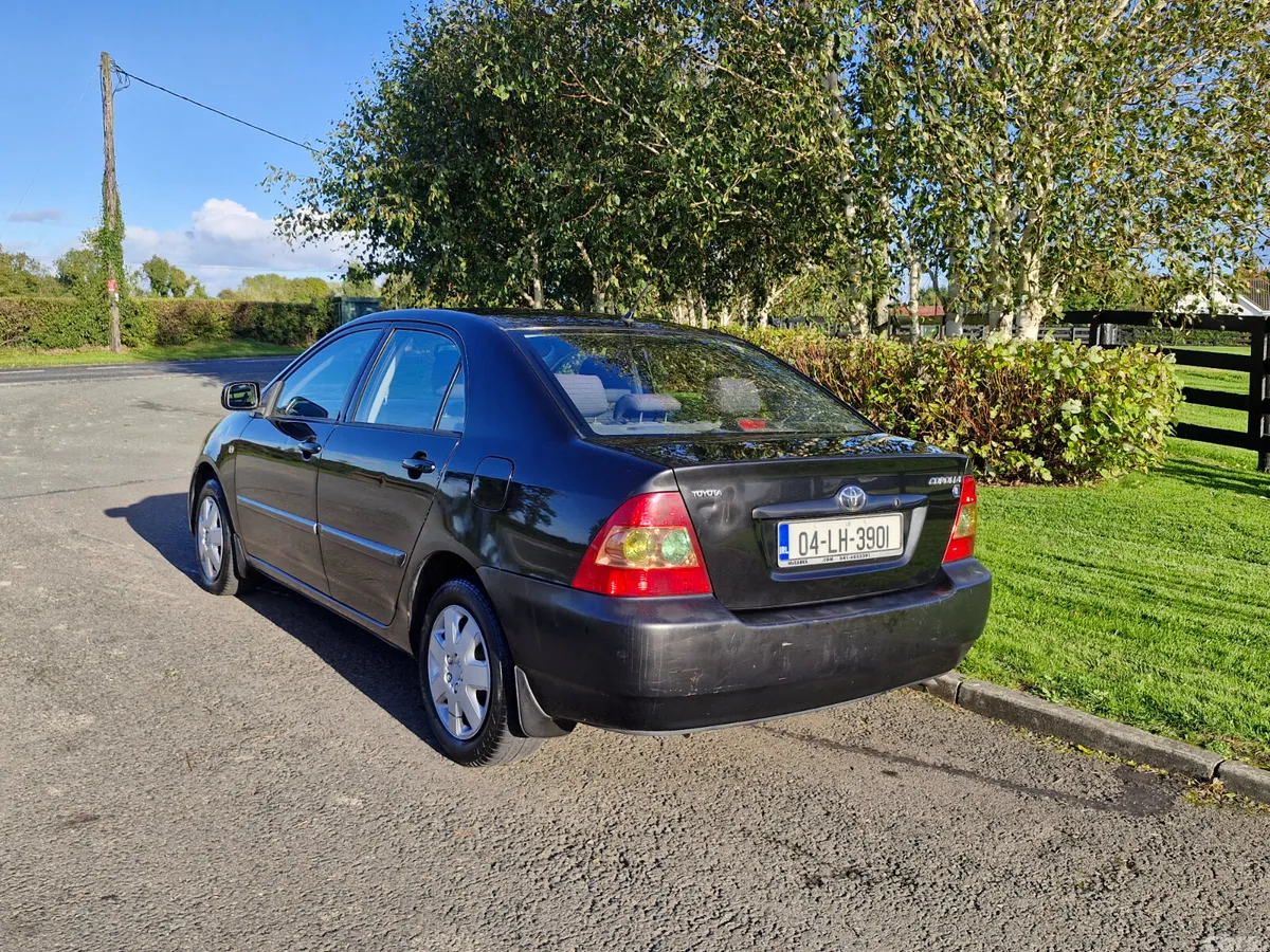 Toyota Corolla Saloon, Petrol, 2004, Black