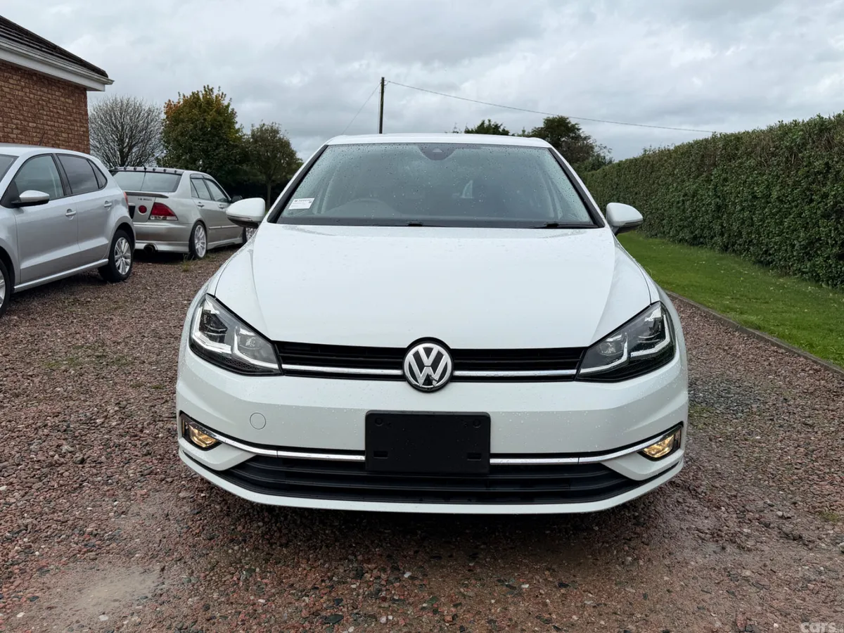 Volkswagen Golf Hatchback, Petrol, 2017, White