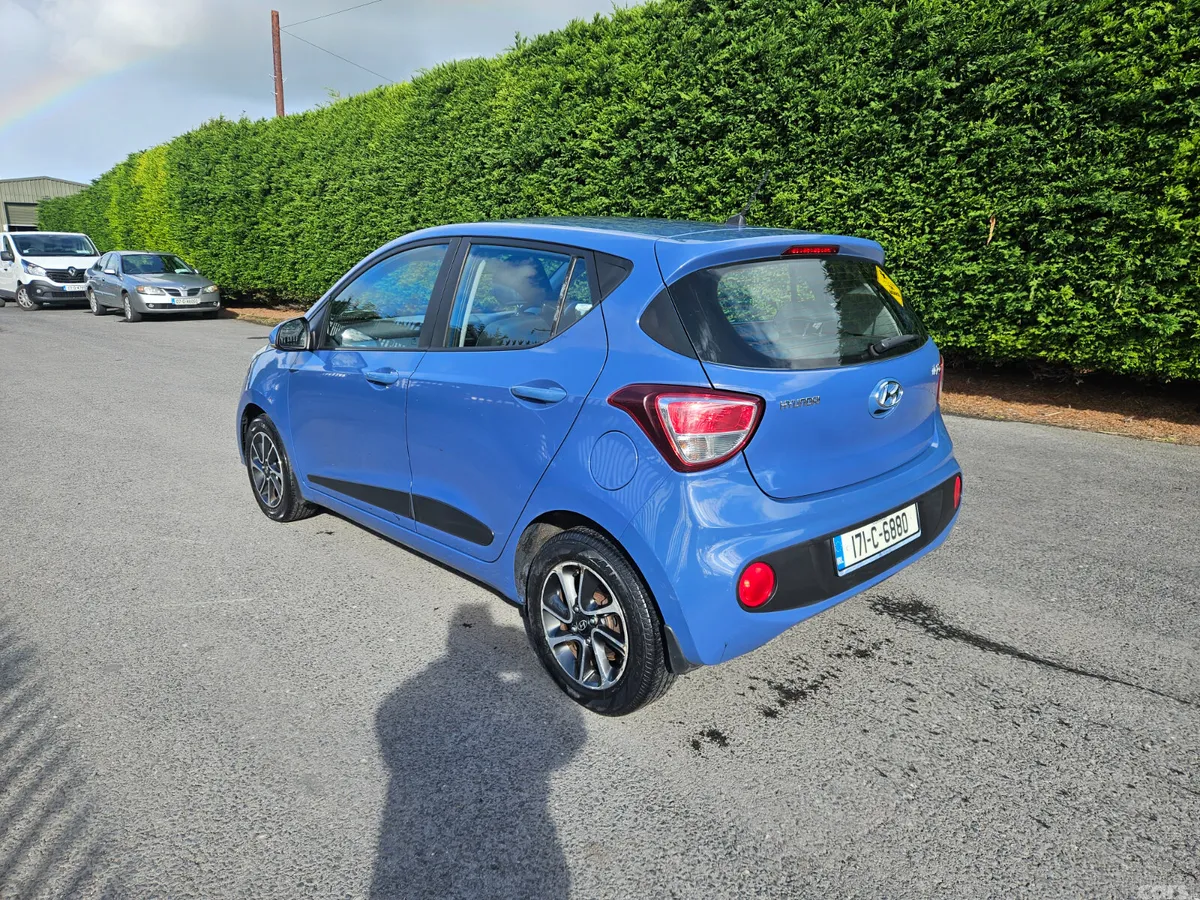Hyundai i10 Hatchback, Petrol, 2017, Blue